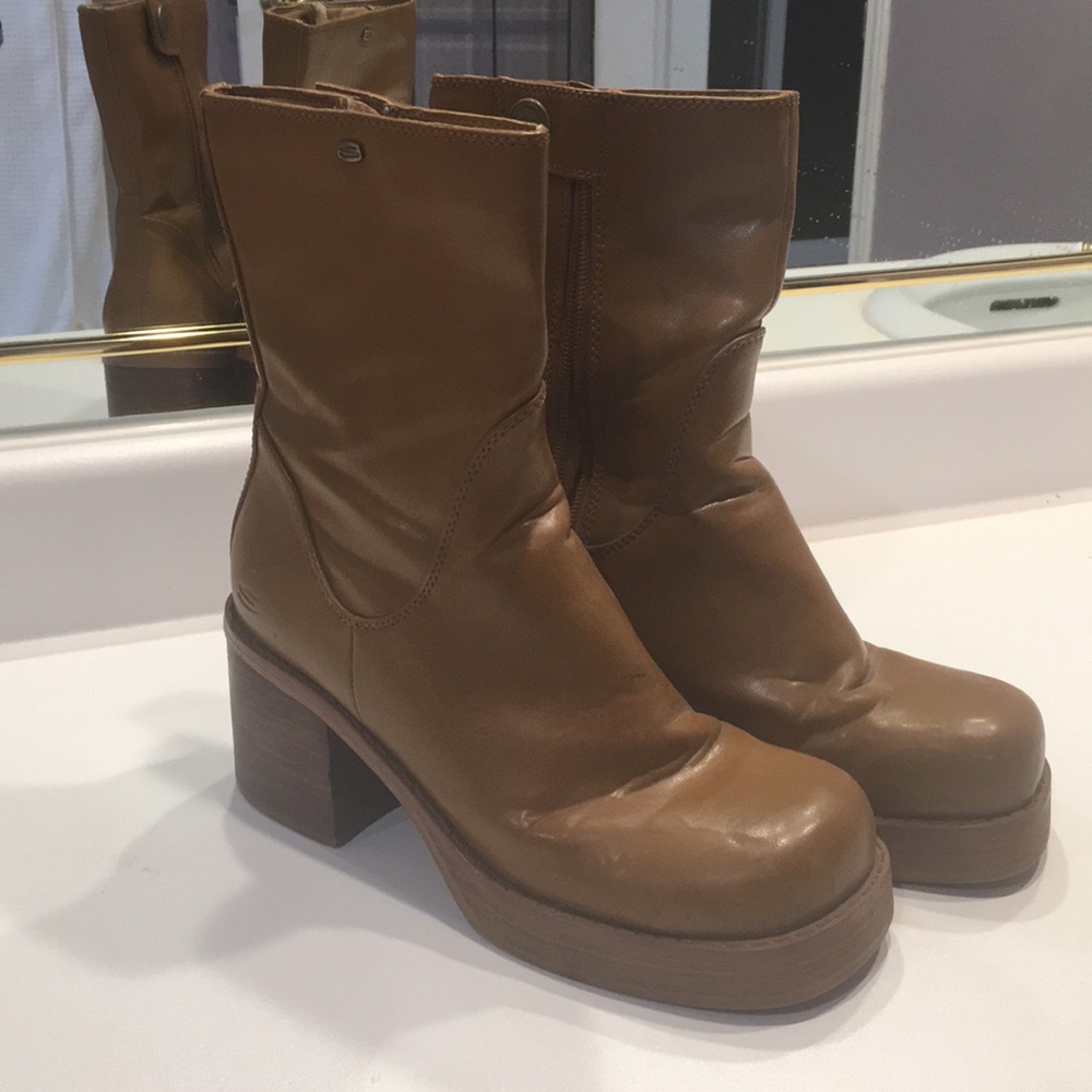 Sketchers Boots